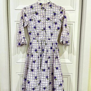 Vintage Lavender and White Floral 3/4 Length Sleeved Cotton Dress